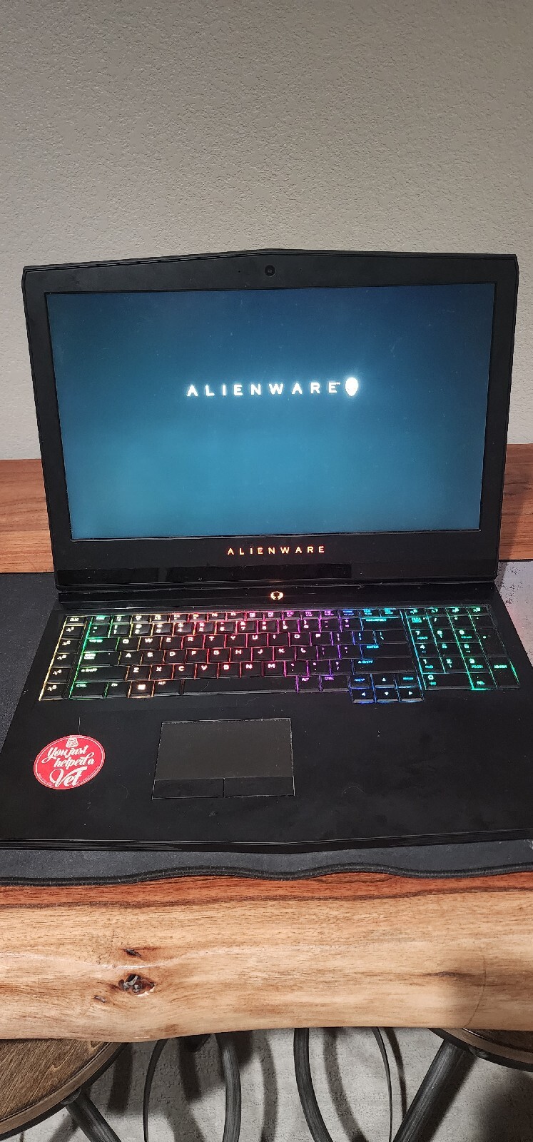Alienware i7-8750 GTX 1060 2 TB SSD Gaming Laptop w/ Alienware Mousepad/Backpack