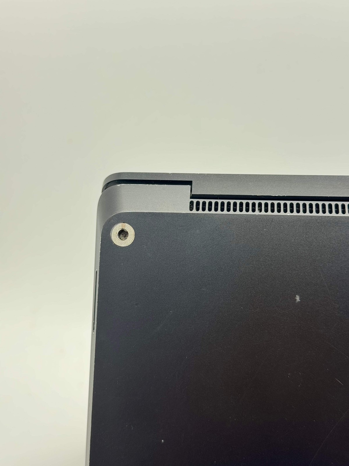 Microsoft Surface Laptop 4 1951 13.5″ i5-1145G7 8GB 512GB Cracked Screen For Par