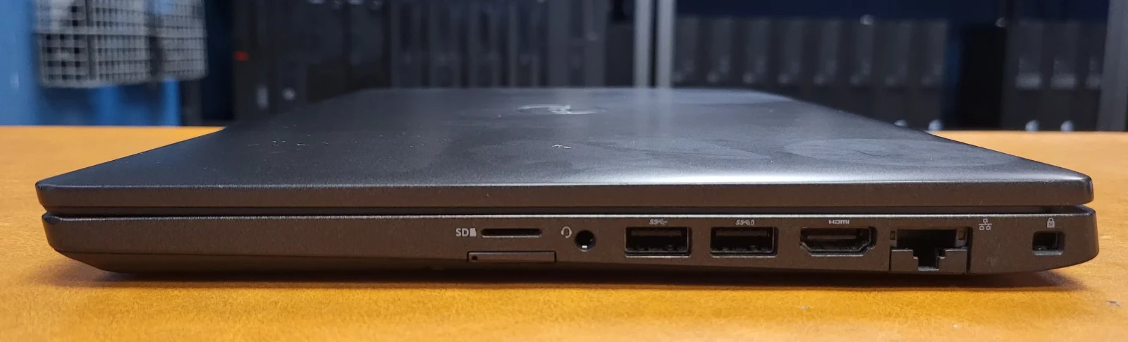Dell Latitude 5400 – Intel Core i5-8th Gen, 256GB SSD, 16 GB PC4 RAM, Win11, 14″