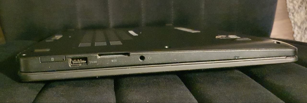 Dell Latitude E7470 Laptop – For Parts or Not Working – No SSD – With Charger