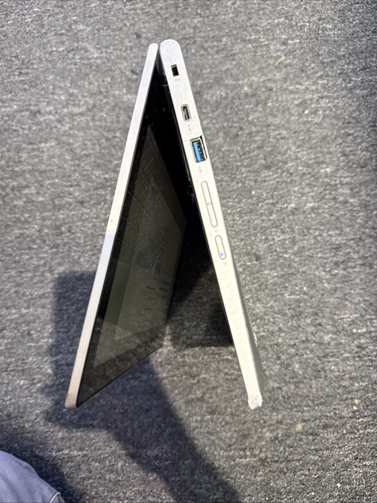 Lenovo Chromebook C340-11 11.6″ HD Touchscreen Celeron N4000 81TA0010US (AS IS)