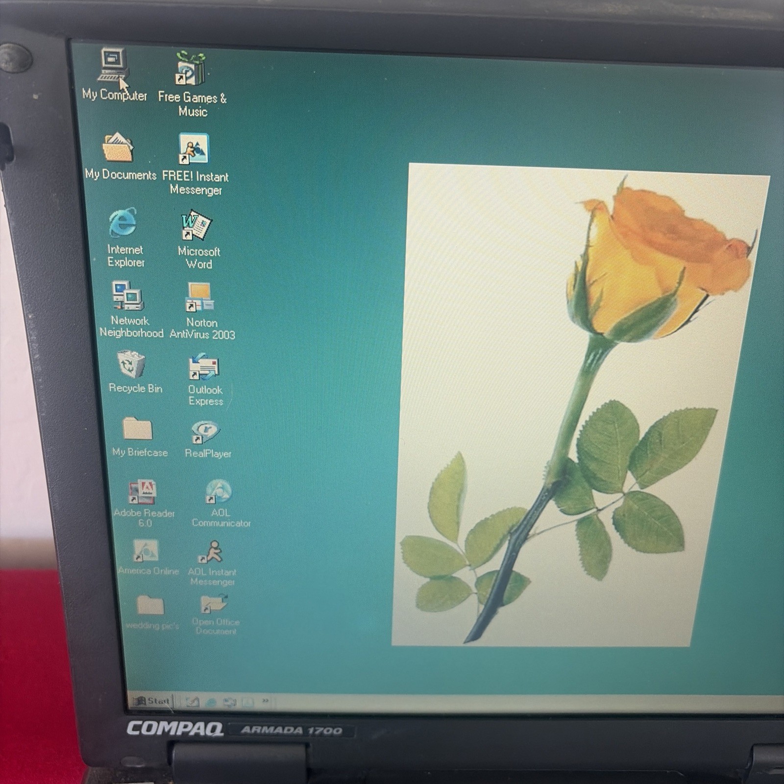 Compaq Armada 1700 Laptop Vintage Boots Power Cable HDD Floppy Caddy Battery