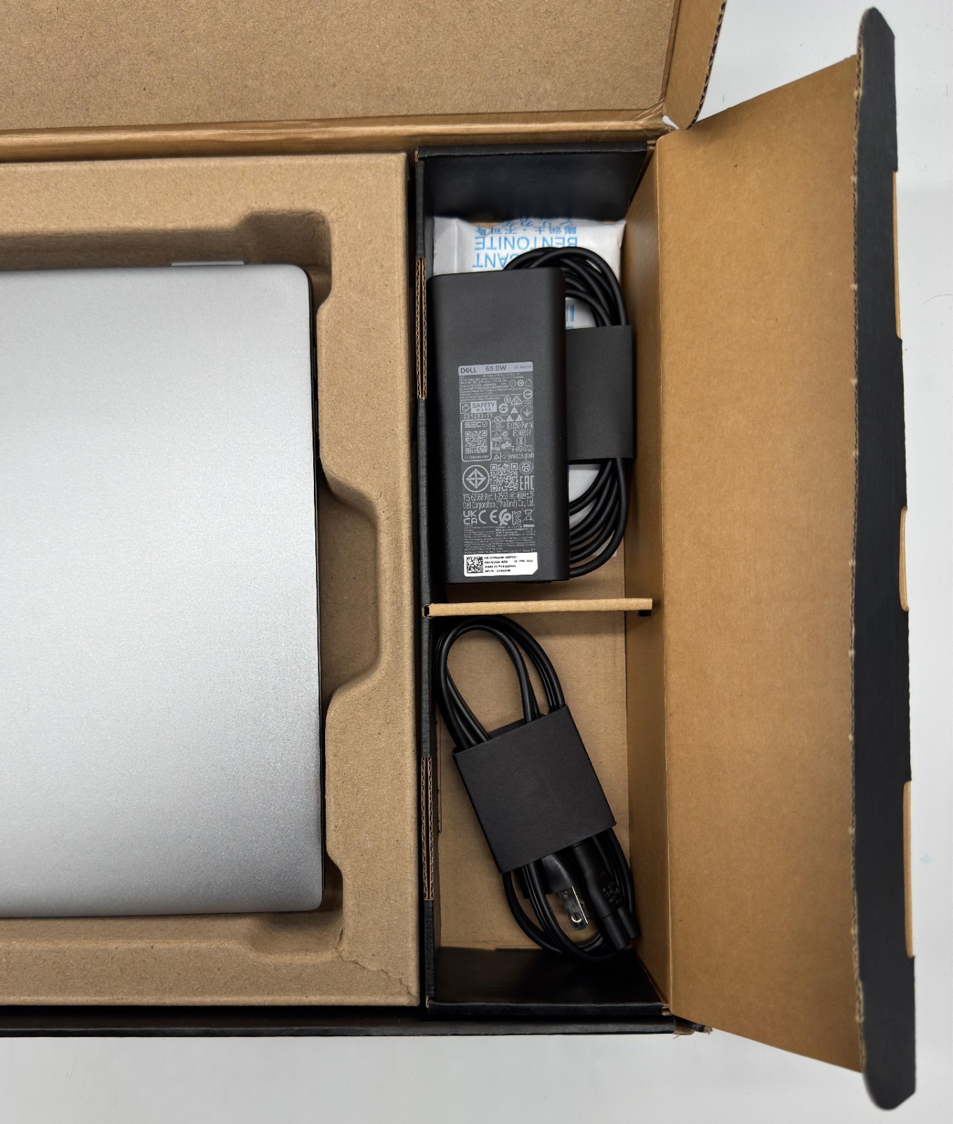 Dell Latitude 7650 16″ FHD Ultra 5-135U 16GB 256GB SSD WiFi 7 W11P – (2P5HR)