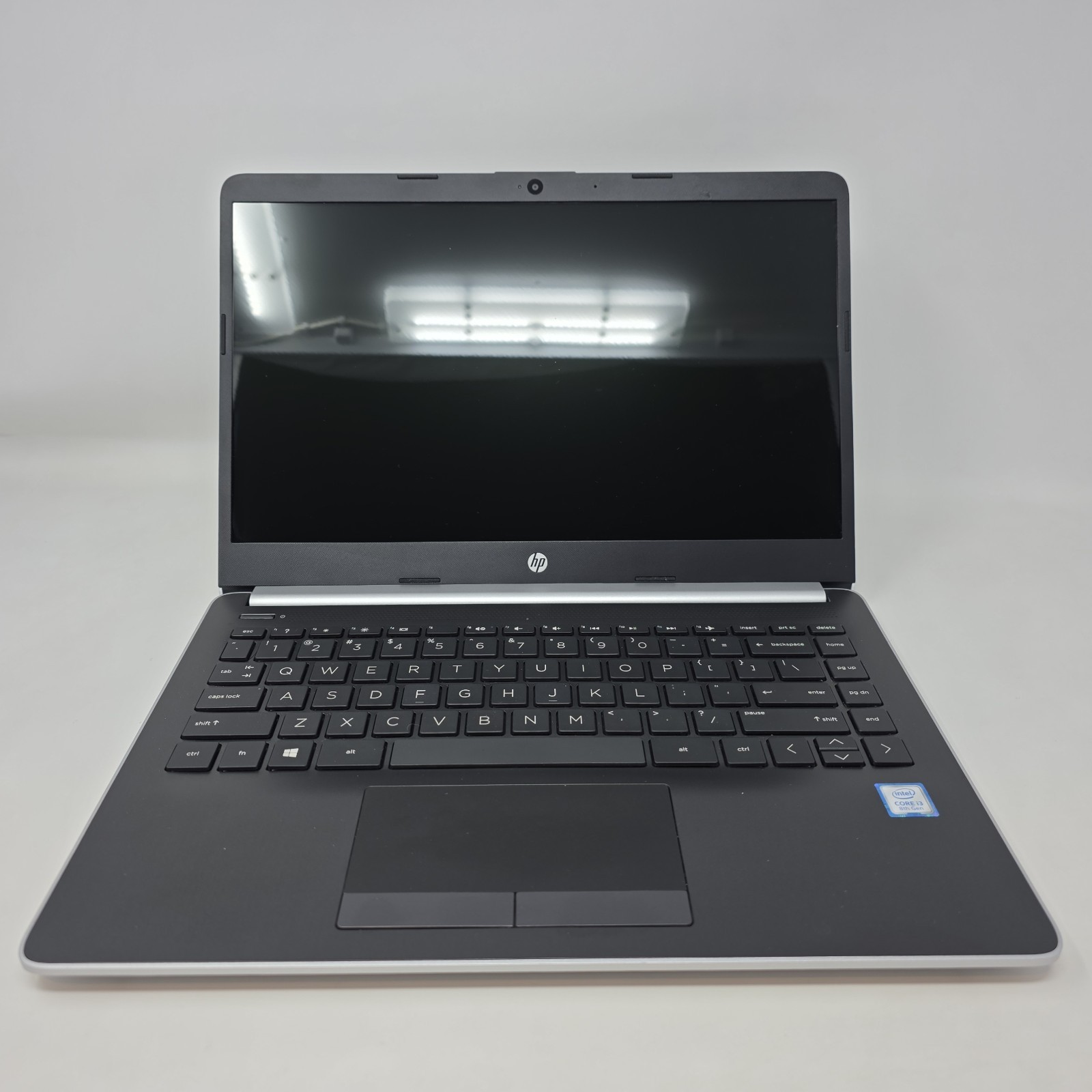 HP 14-CF1020OD 14″ 8GB 256GB SSD Intel Core i3-8145U X2 Silver NEEDS BATTERY
