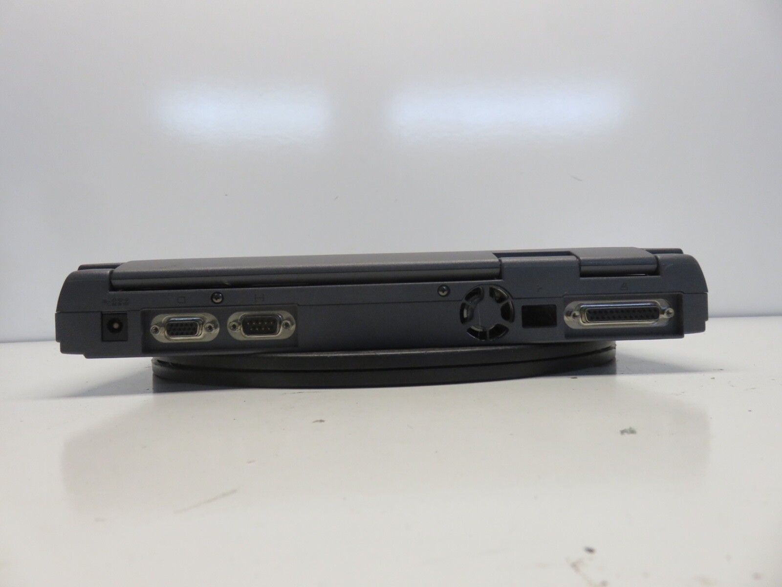 Toshiba Satellite 2540CDS AMD K6-2 333MHz 98304 KB NO HDD No Batt