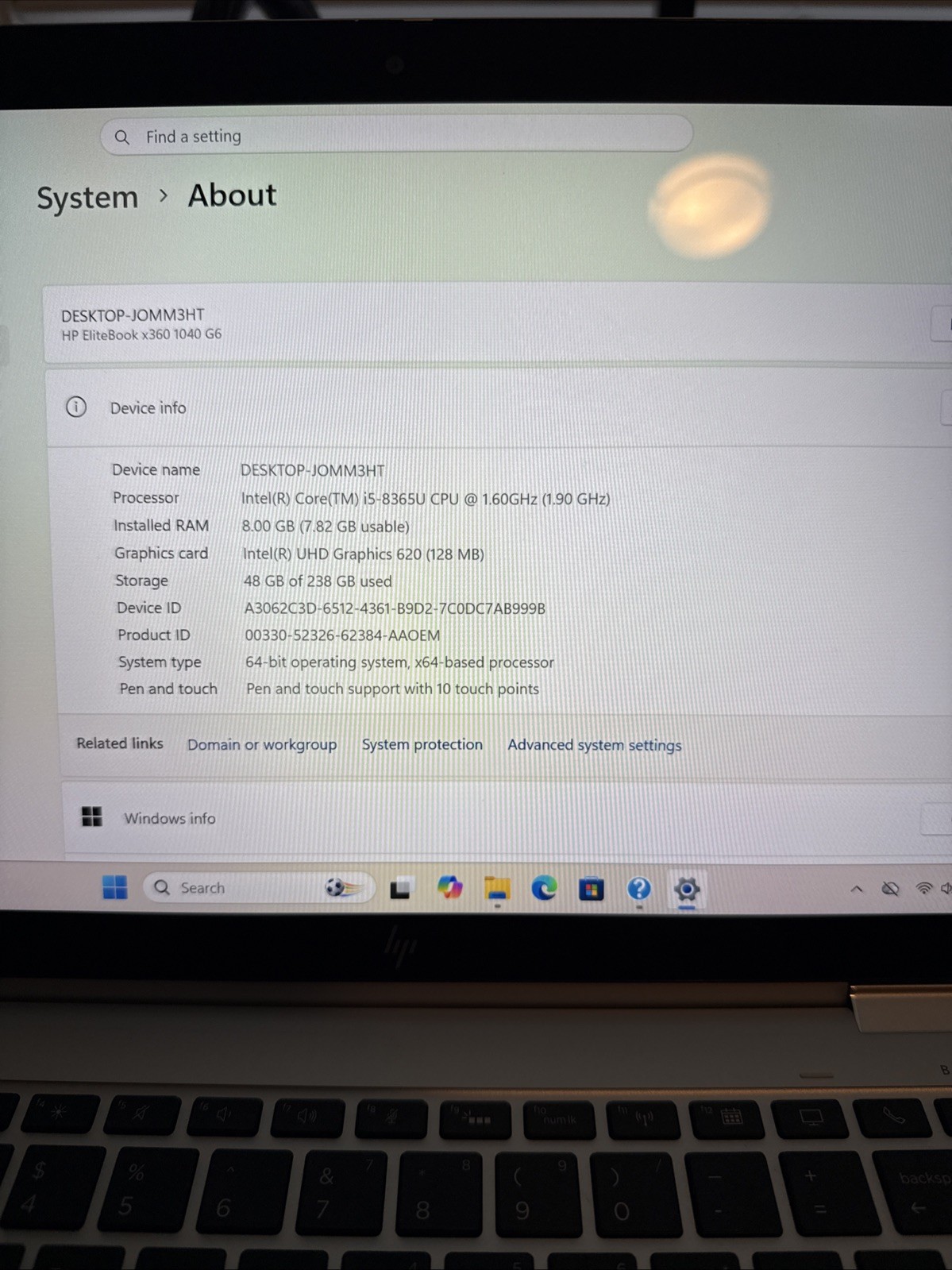 HP EliteBook x360 1040 G6 (Intel Core i5 8th Gen @ 1.60GHz, 8GB RAM, 256GB SSD)