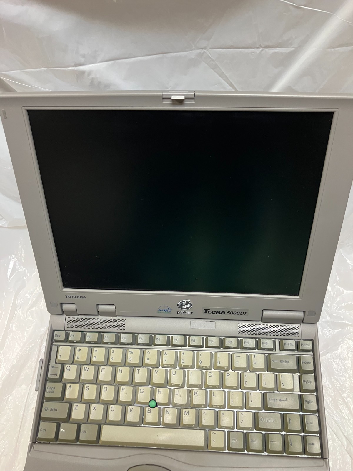Vintage Toshiba Tecra 500CDT Computer w/ Power Cord, FOR PARTS