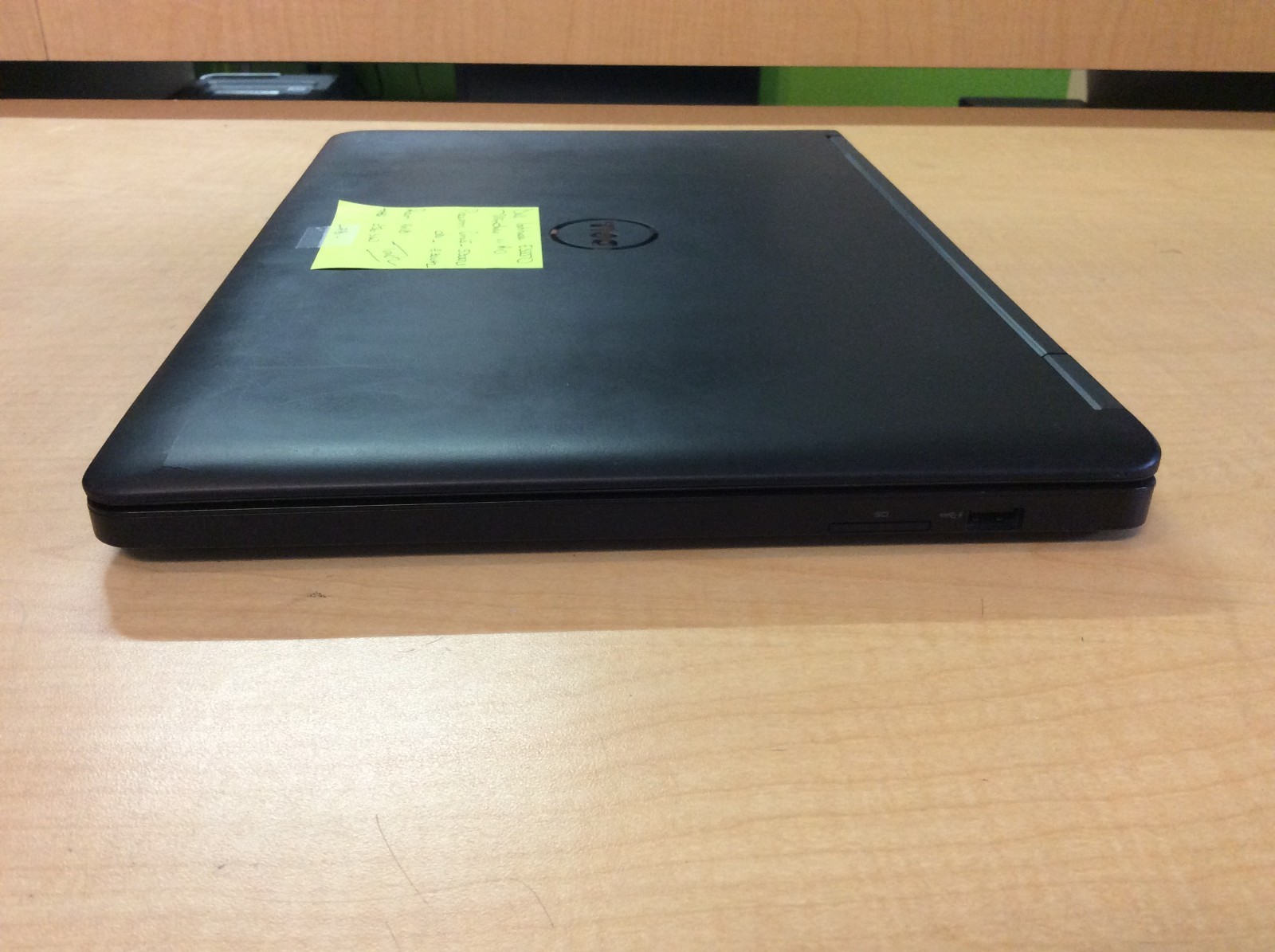 dell latitude E5550 15’6 NO touch screen 16gb ram 256SSD win11pro