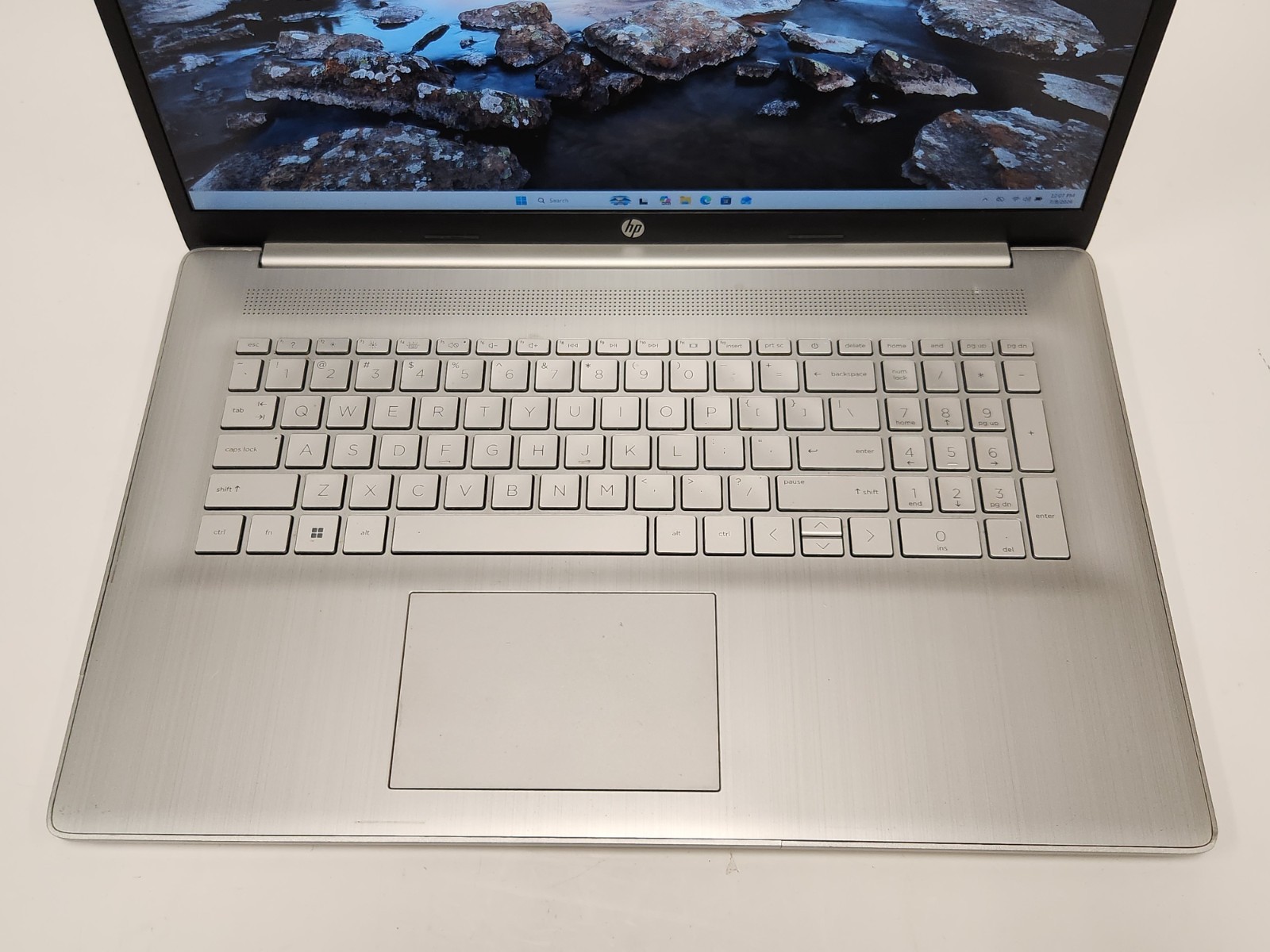 HP Laptop 17-CN2063CL 17.3″ Laptop i5-1235U 1.3GHz 8GB RAM 256GB SSD W11P