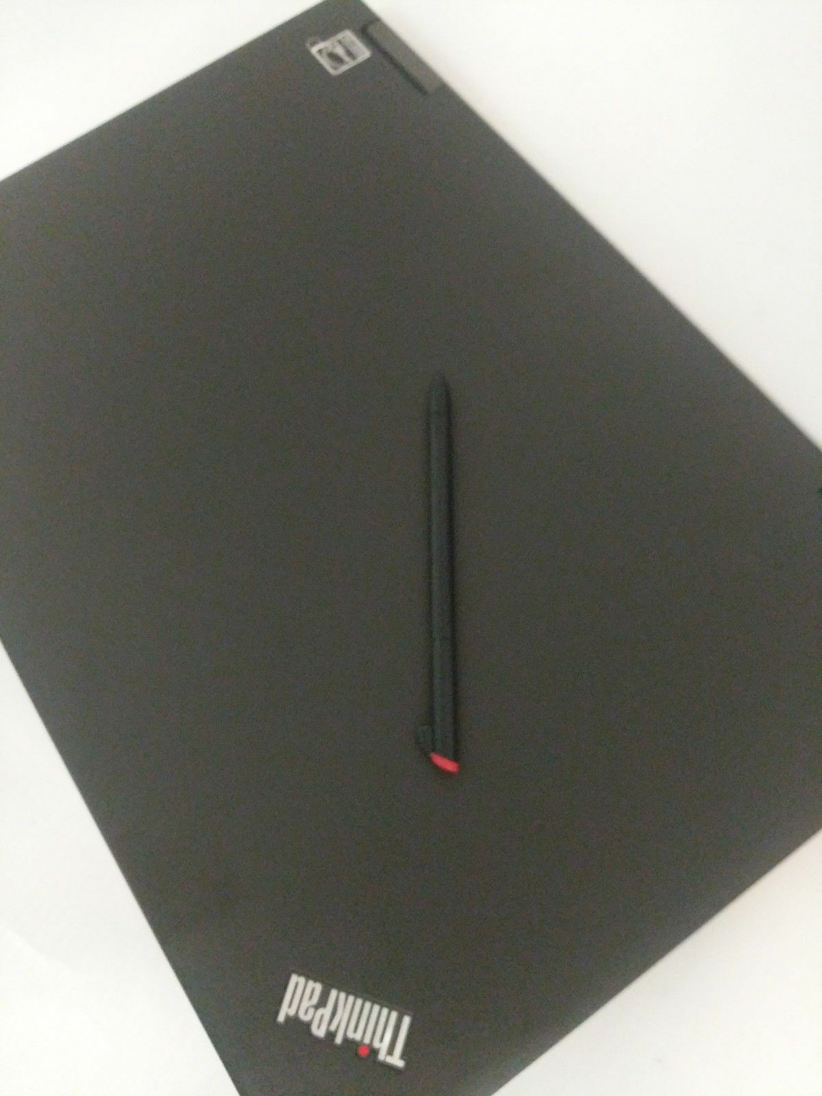 Lenovo ThinkPad 4th Gen Yoga S1 Core I7 8GB 256GB SSD Windows 10 pro IPS Screen
