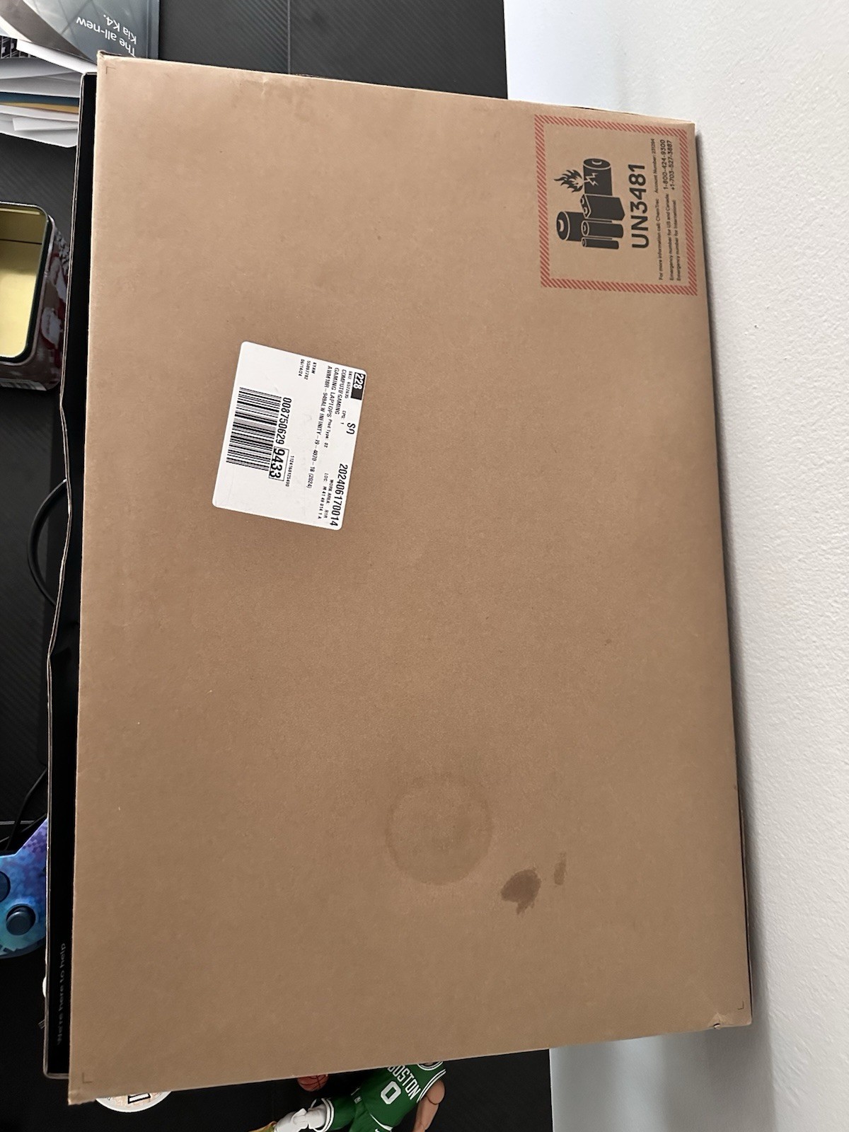 Alienware M18 R2✓FHD+ 480Hz✓i9-14900HX 24Core✓32GB RAM✓1TB SSD✓RTX 4070✓WARRANTY