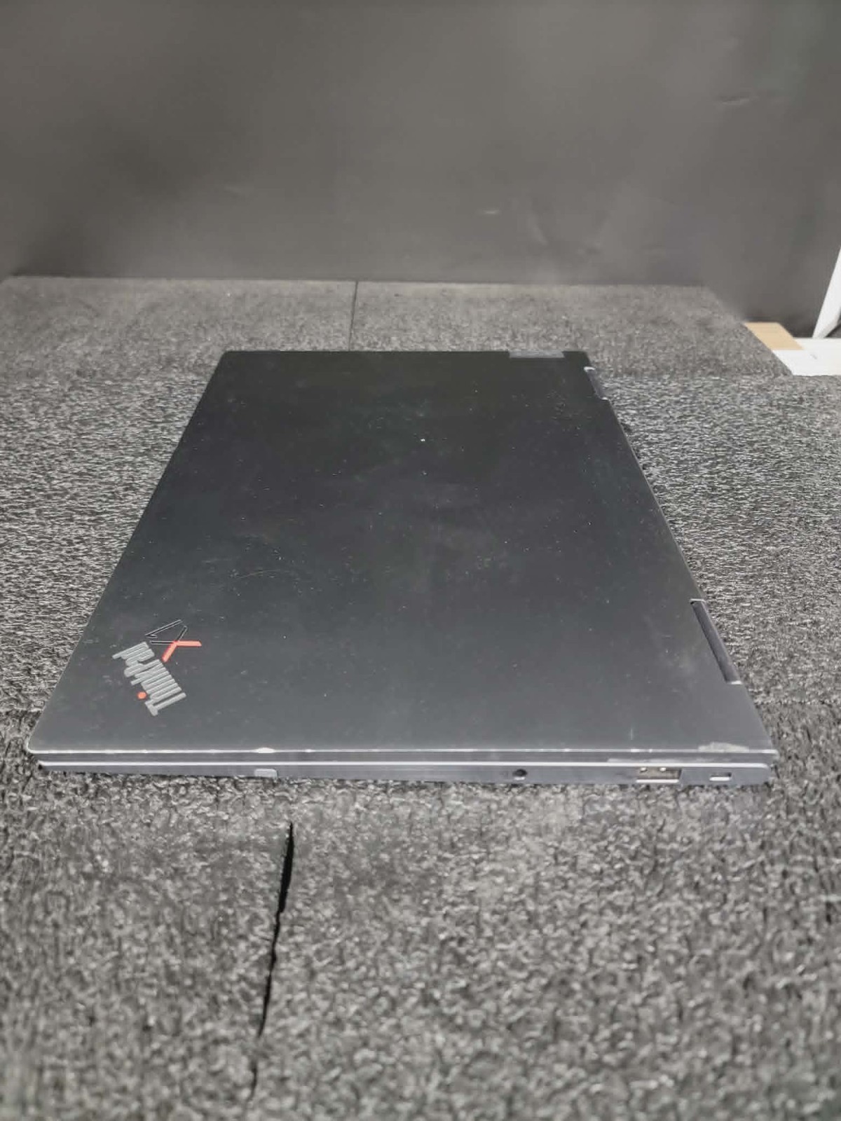 Lenovo 20Y0-S2S30B ThinkPad X1 Yoga Gen6 14″ 2-in-1 i7-1185G7 3.0GHz 16GB 512GB