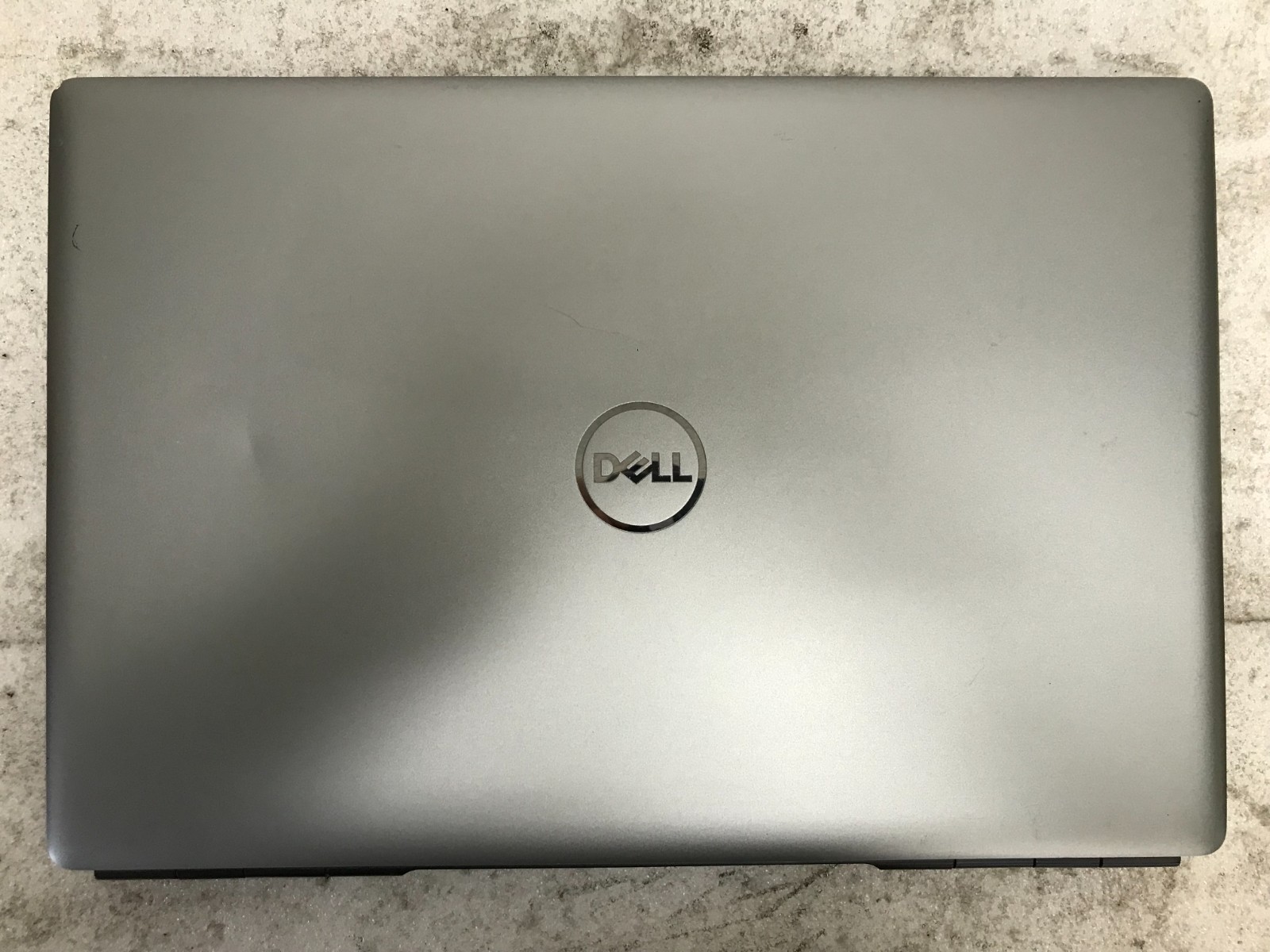 Dell Precision 7560 / Intel Xeon W-11855M 3.20GHz / 32GB RAM / 512GB SSD