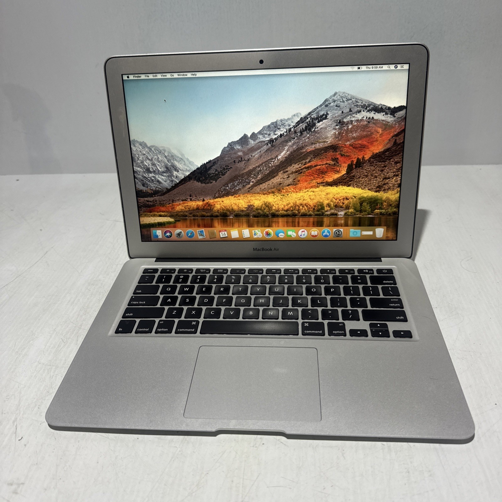 Apple Macbook Air 13″ 2013 Laptop i5-4250u 8gb Ram 251gb SSD High Sierra OS