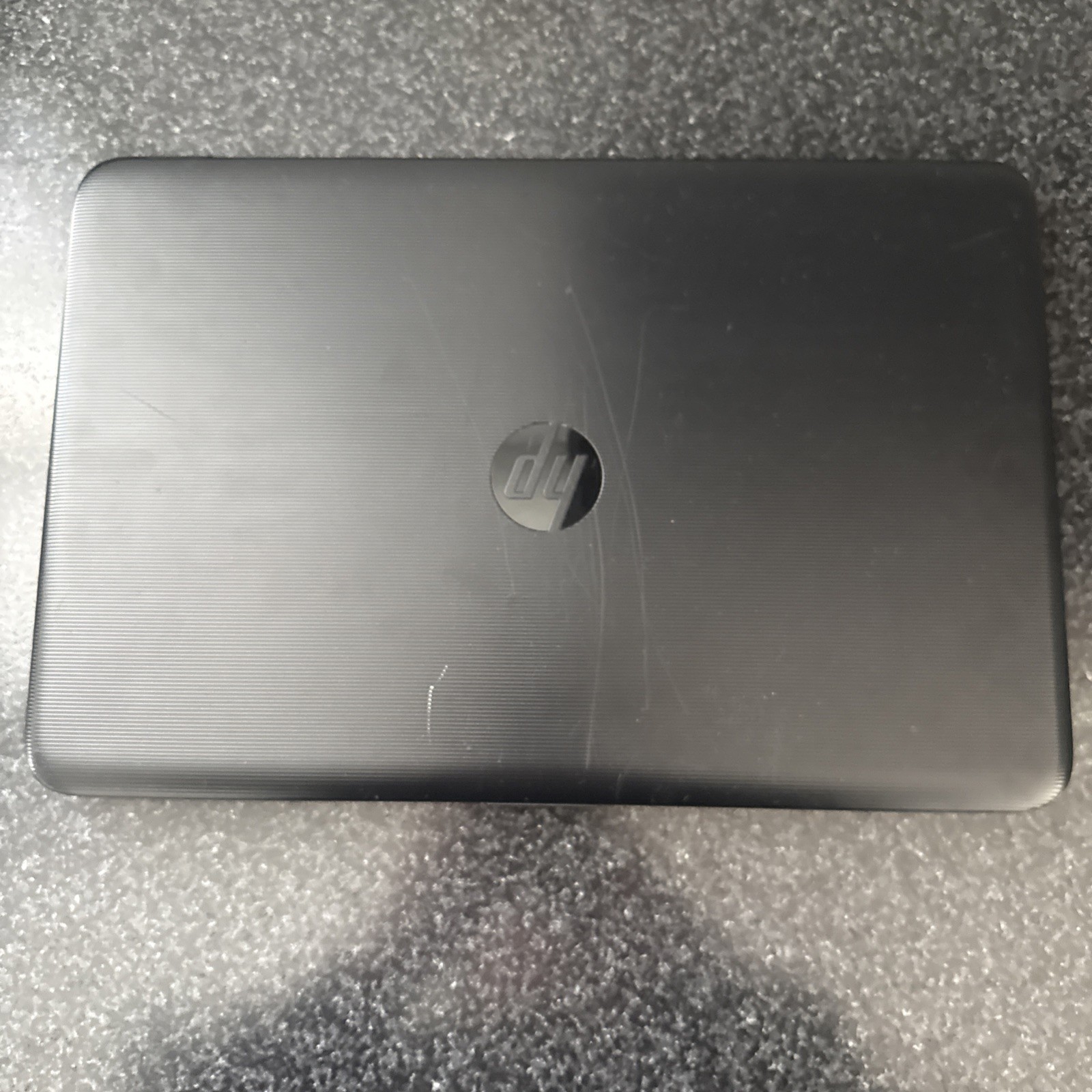 HP 15-ba079dx AMD A10-9600 Radeon R5 6GB RAM 1TB HDD Win 10 Pro Touchscreen