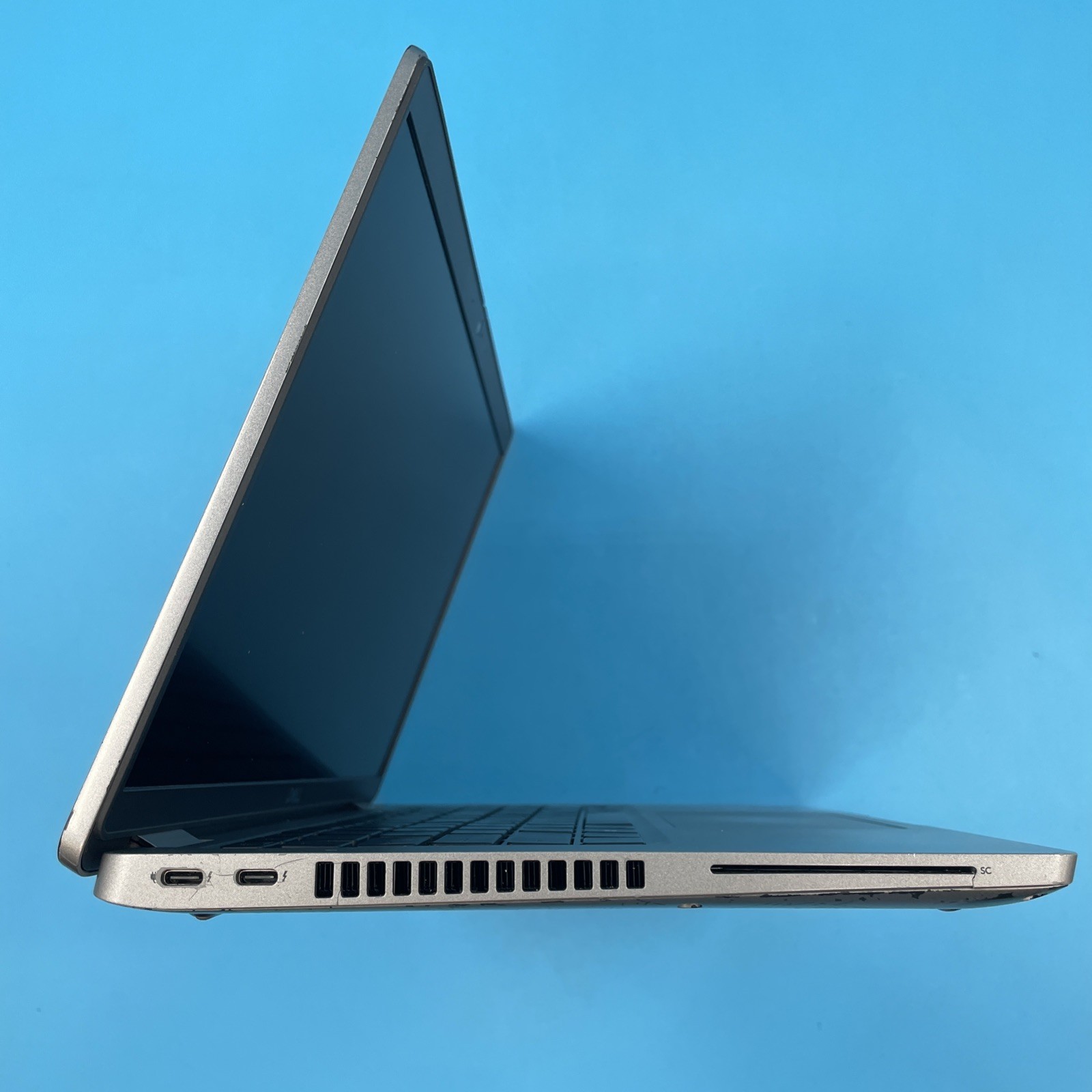 Dell Latitude 5420 | i7-1185G7 | 16GB RAM | 256GB SSD | NO OS | 53% BATT