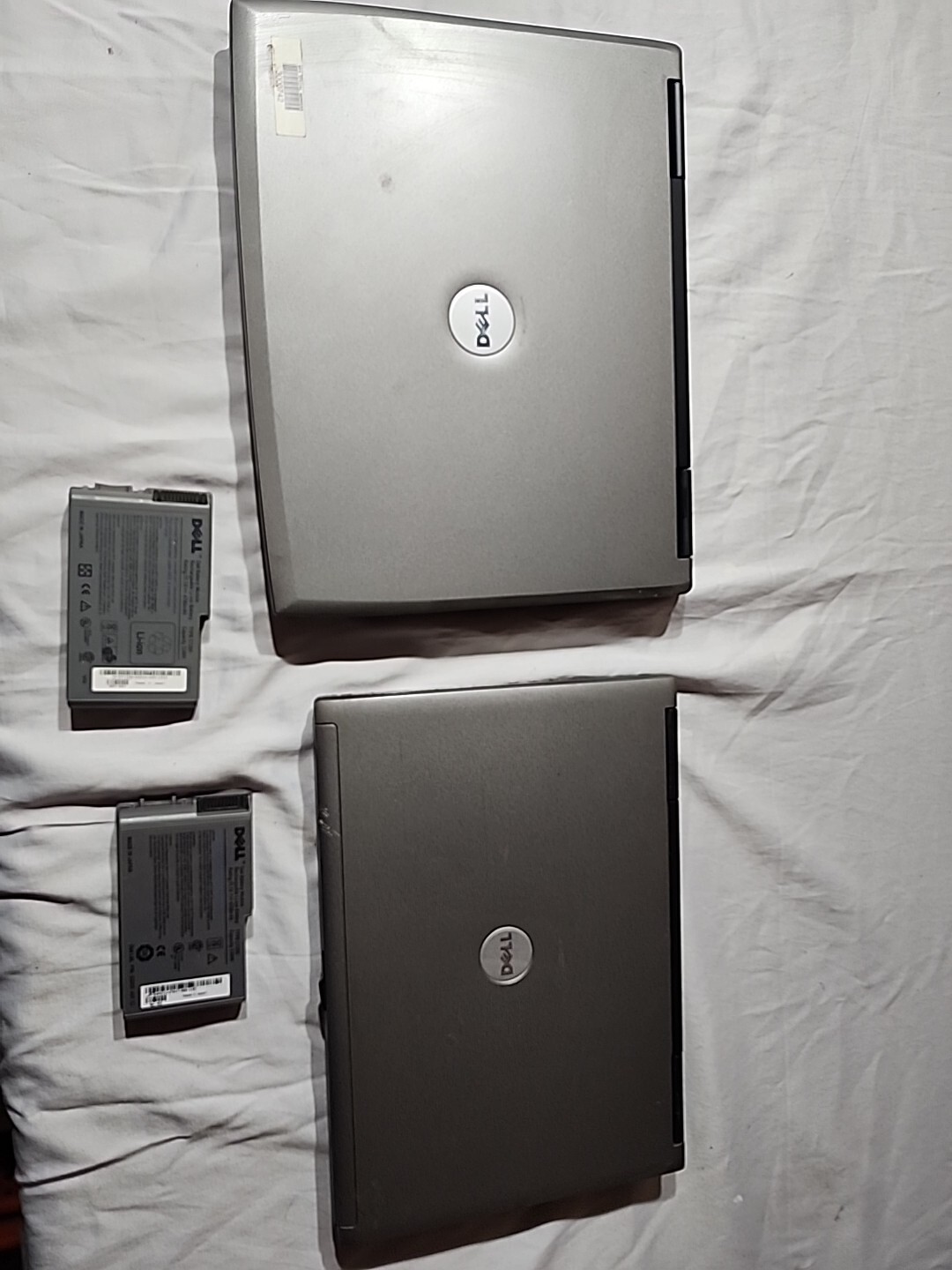 dell latitude d520 Amd D560 laptop And Batteries