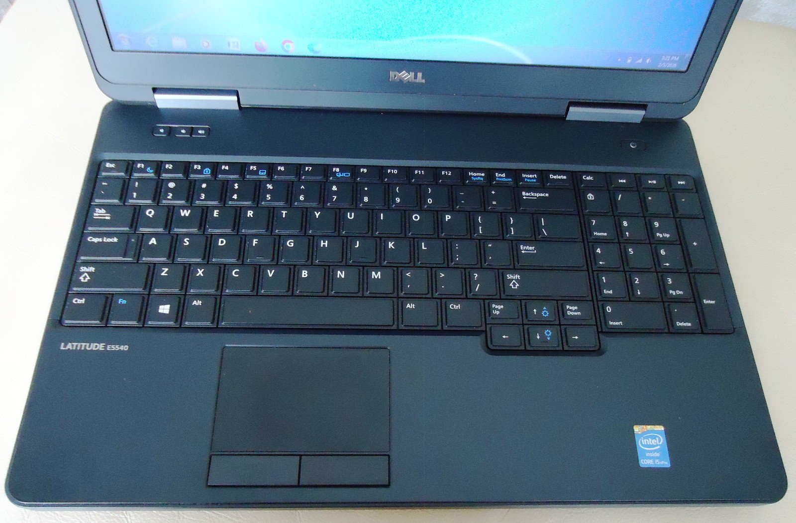 DELL LATITUDE E5540 Core i5-4200U 1.60GHz 500GB 8GB WINDOWS 7 Pro MS Office