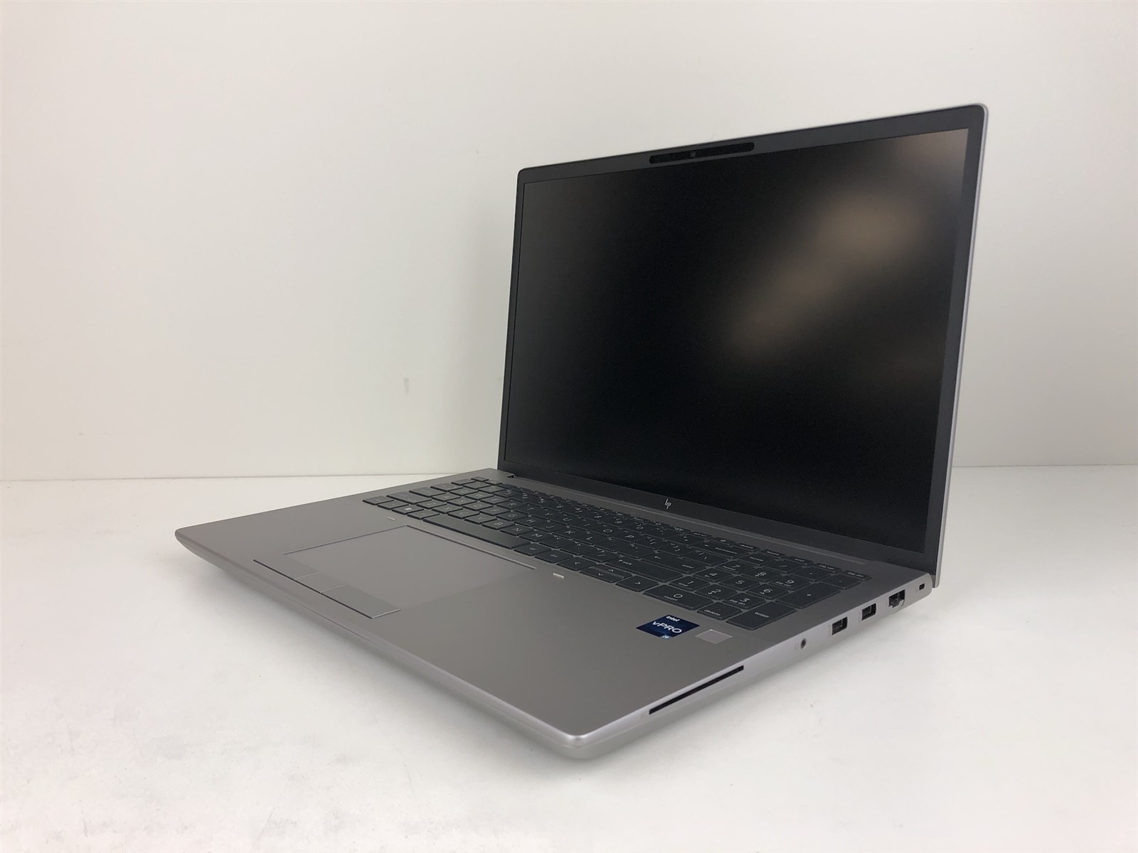 HP ZBook Fury 16 G9: Core i9-12950HX 2.5GHz – 64GB – 2TB – RTX A5500 Mobile