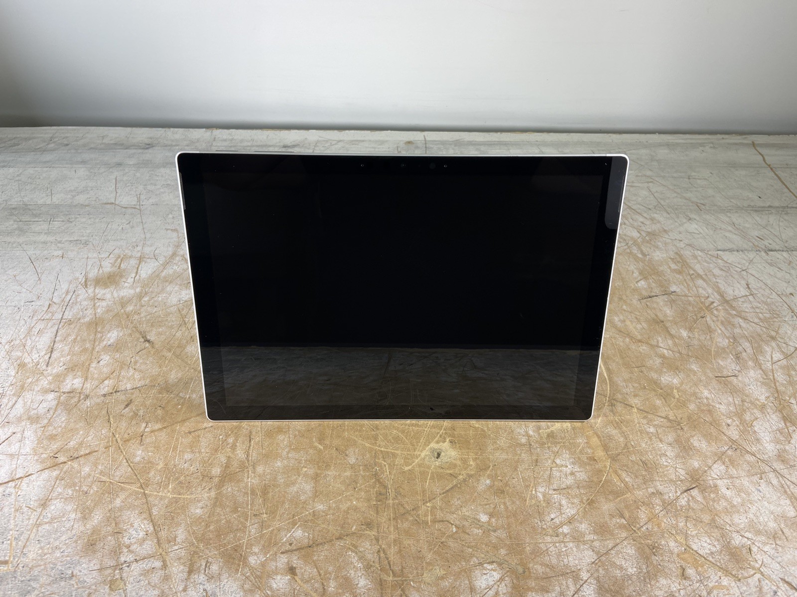 MICROSOFT SURFACE PRO 7+ (1960) i7-1165G7 @ 2.80GHz, 16GB RAM, NO HDD/OS