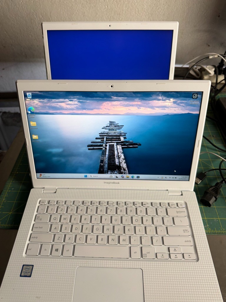 ASUS ImagineBook 14 MJ401TA m3-8100Y 4GB 120GB SSD Win11 Home