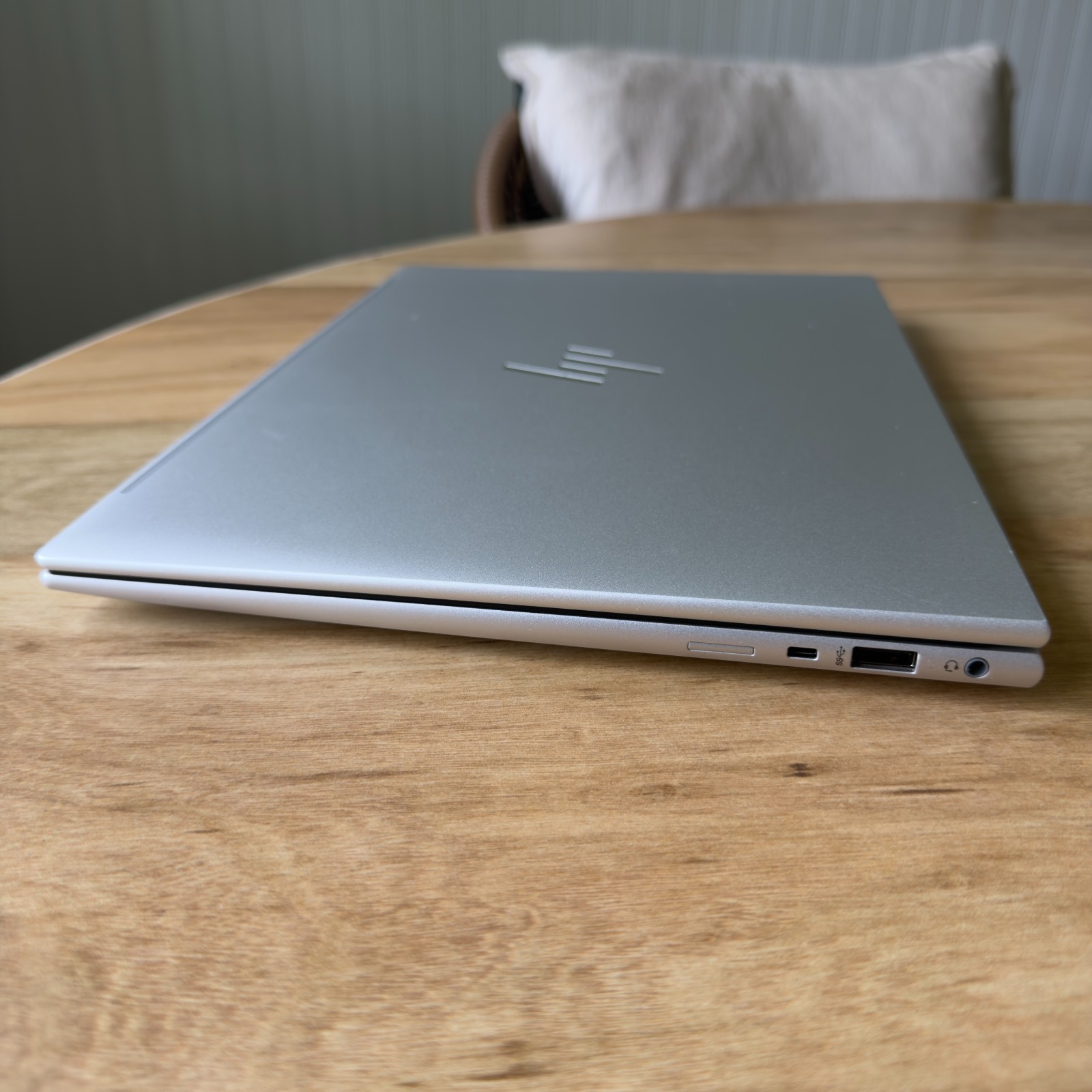 HP EliteBook 840 G9 14” 512GB SSD Intel i7-1265U 32GB RAM w Charger – Wi 11 Pro