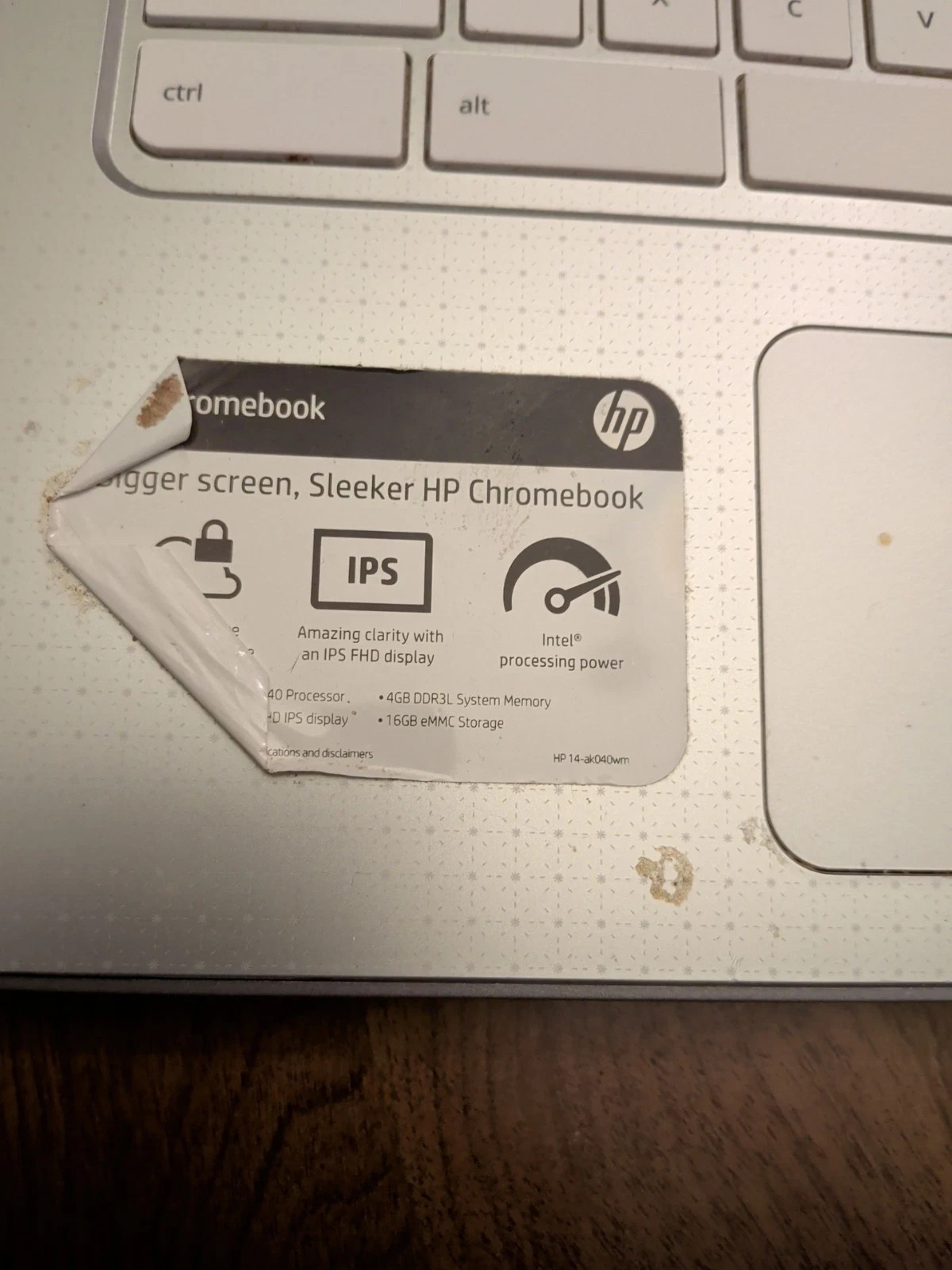 HP 14-ak040nr Chromebook – Parts Only Needs Keyboad and Power port good screen