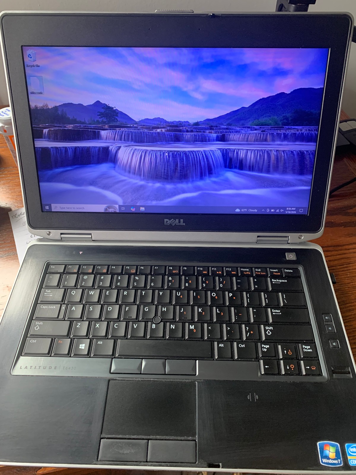 Dell Latitude E6430 14 Inch (149GB , Core I5-3320m, 2.6 GHz, 4GB) Laptop