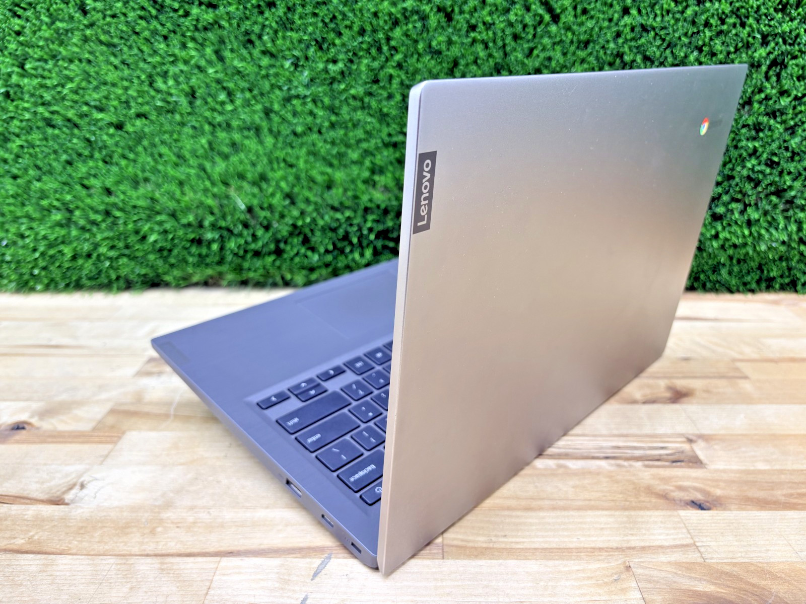 Lenovo 14e G1 ChromeBook AMD Ryzen A4-9120C 1.60GHz 4GB RAM 16GB eMMC ChromeOS*