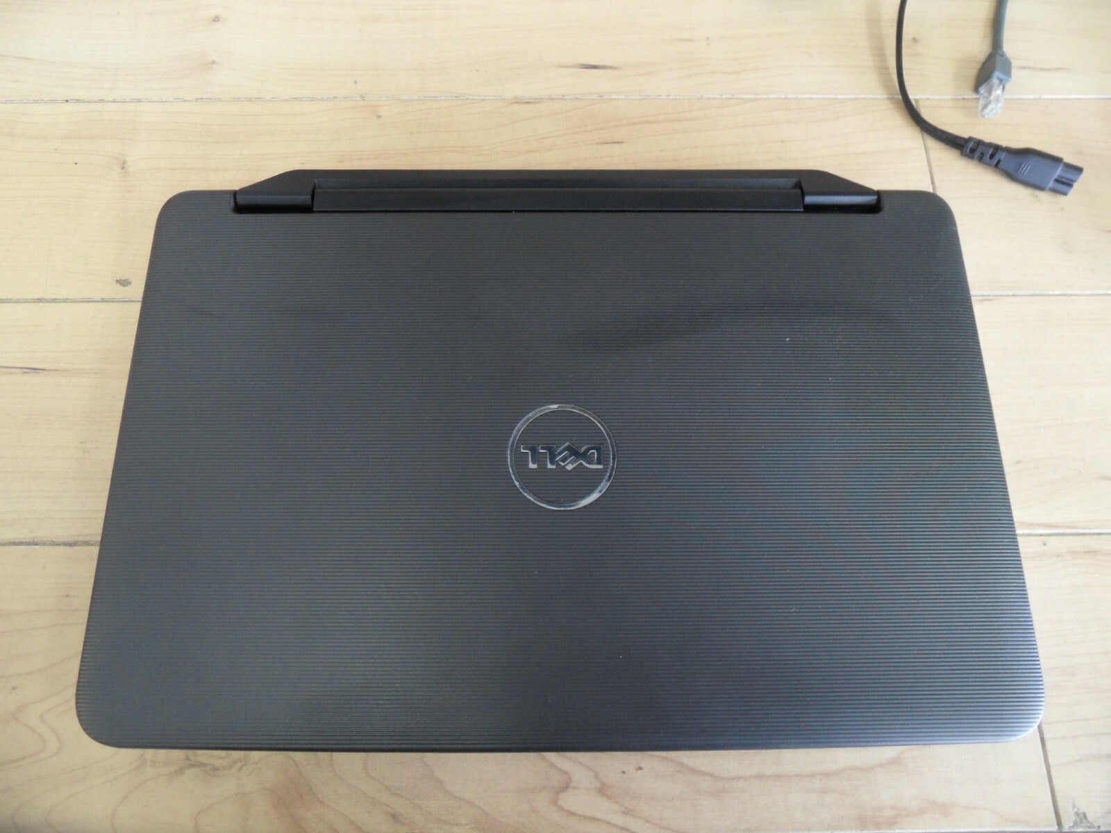Dell Vostro 2520 For Parts – Did Not Power On – No Hard Drive