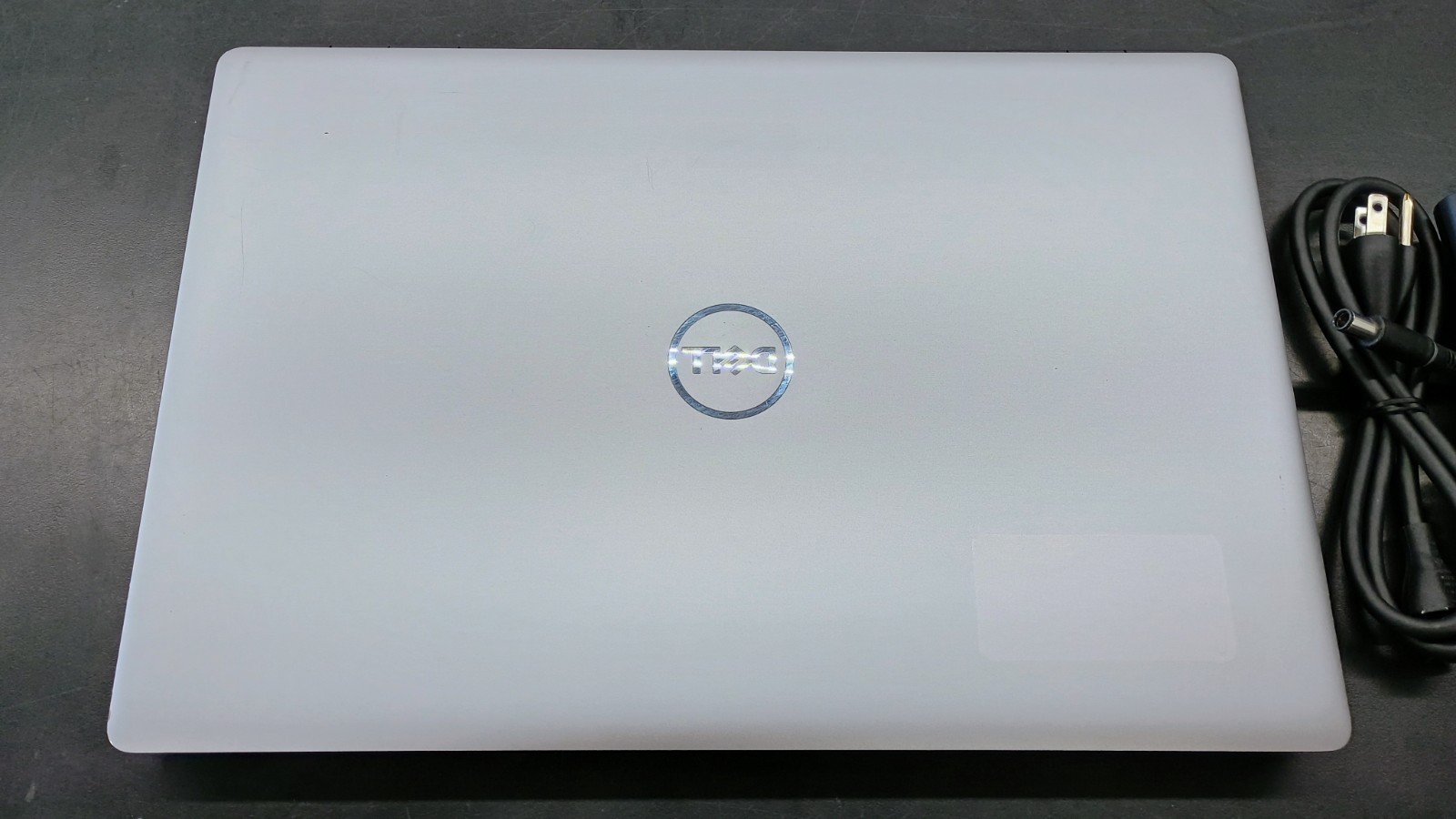 Dell Precision 7560 Xeon W-11955M 2.6Ghz – 64GB – 1TB – RTX A4000 15.6″