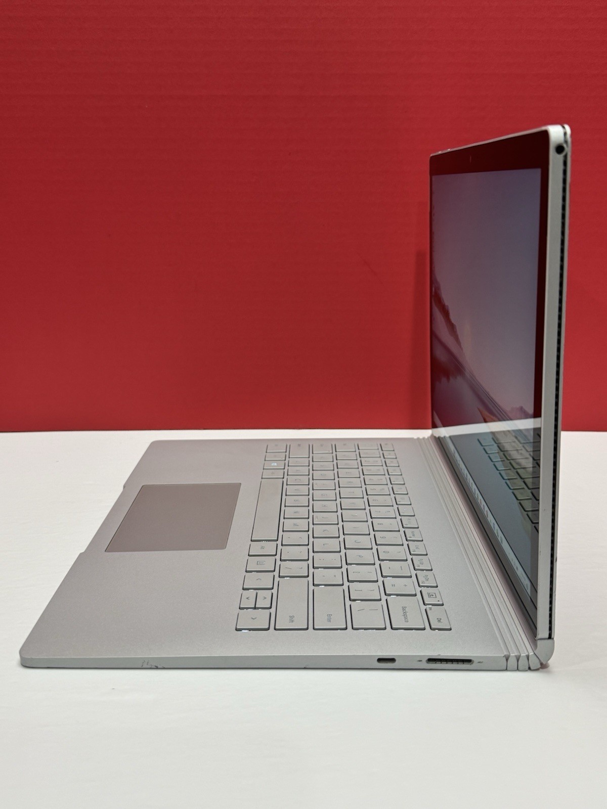 Microsoft Surface Book 2 1832 i5 7300U 2.6GHz 8GB RAM 256GB SSD 2 In 1 Touch