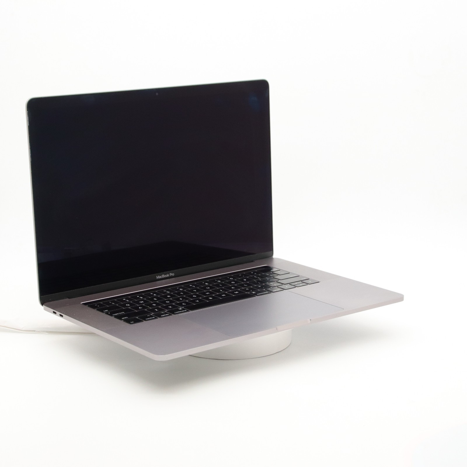 Apple MacBook Pro 15″ 2018 – Intel i9 6-Core Radeon 560X 4GB RAM 32GB 512GB SSD