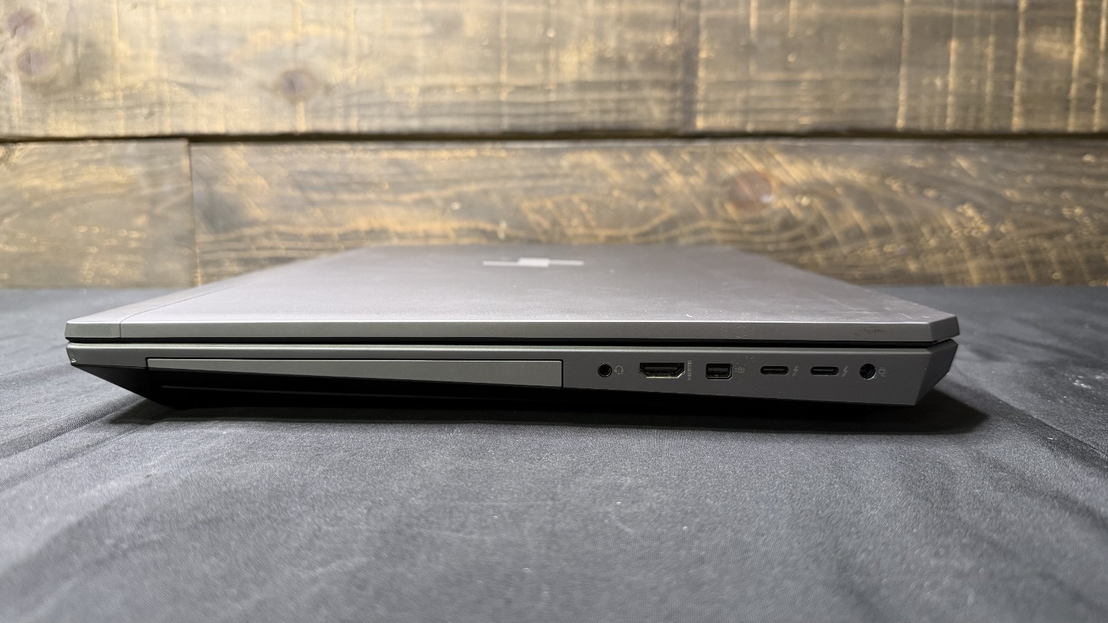HP ZBook 17 G5 Mobile Workstation i7-9850H 512GB SSD-48GB RAM-W10 RTX 4000