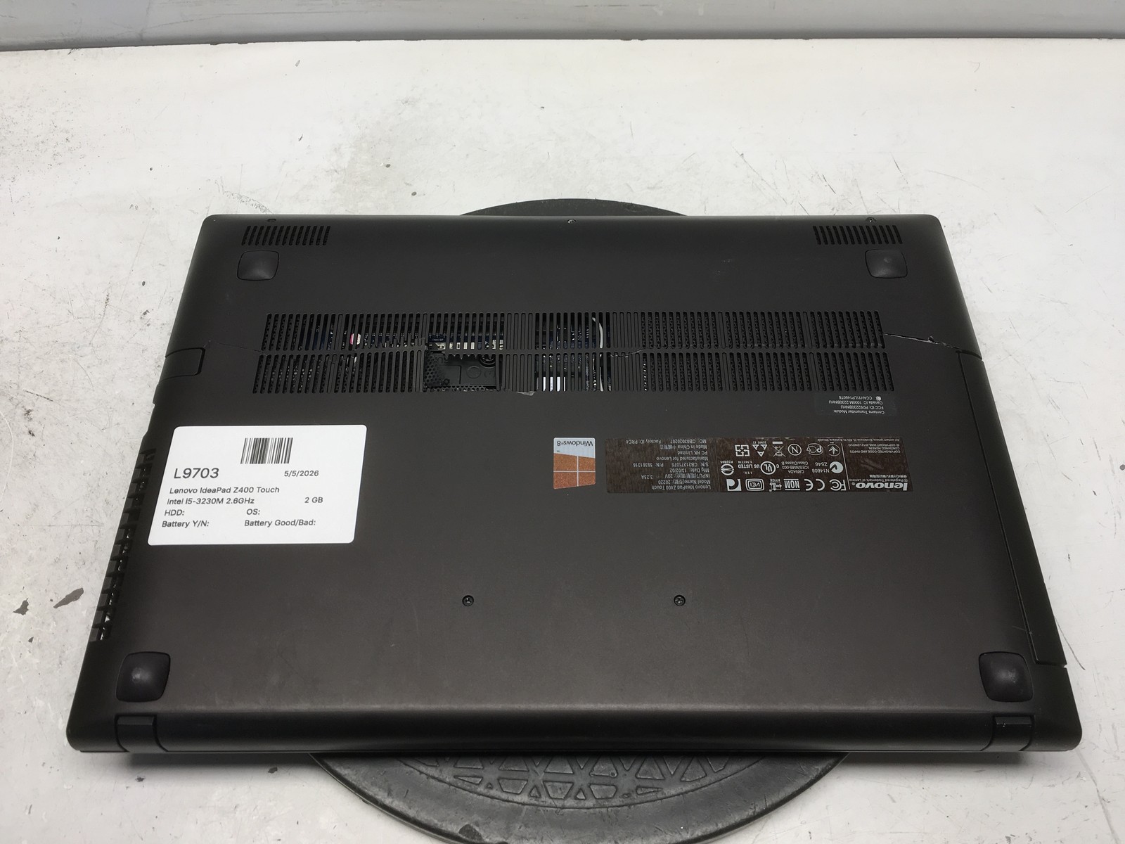 Lenovo IdeaPad Z400 Touch Intel i5-3230M 2.6GHz 2 GB NO HDD No Batt