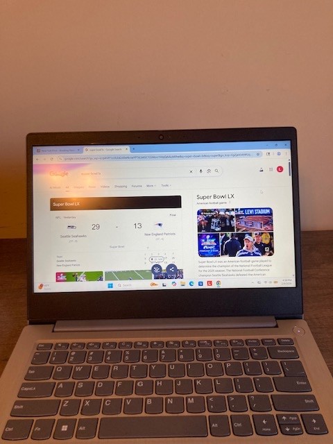 Lenovo IdeaPad 3 14IML05 14″ Laptop 4 GB Intel Pentium CPU 6405U 2,4GHz 119GB