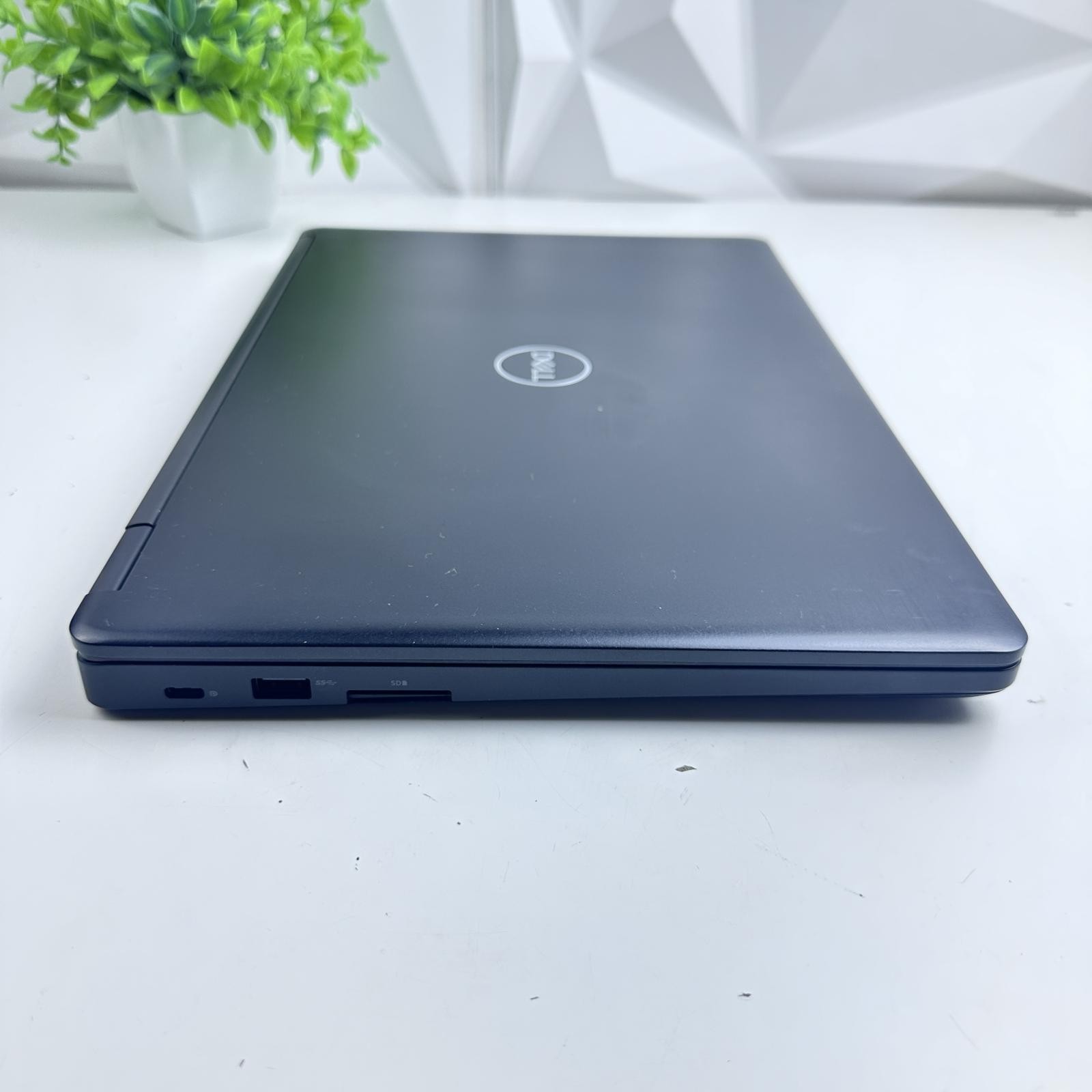 DELL Latitude 5490 Laptop, 14″ HD, i5-8350U, 16GB, 256GB SSD *Pls READ*