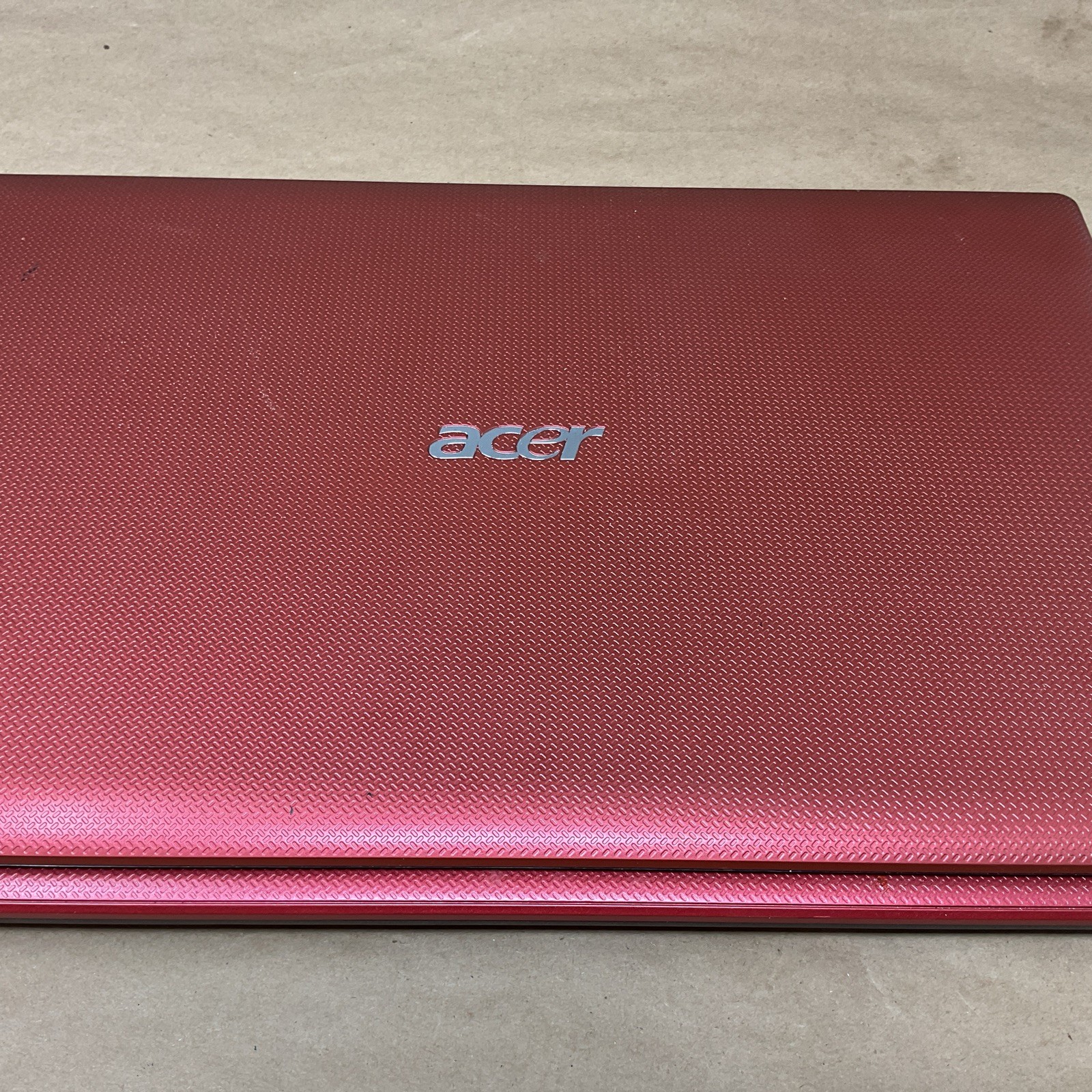 Acer Aspire 5253-BZ412 15.6″ Laptop Untested For Parts