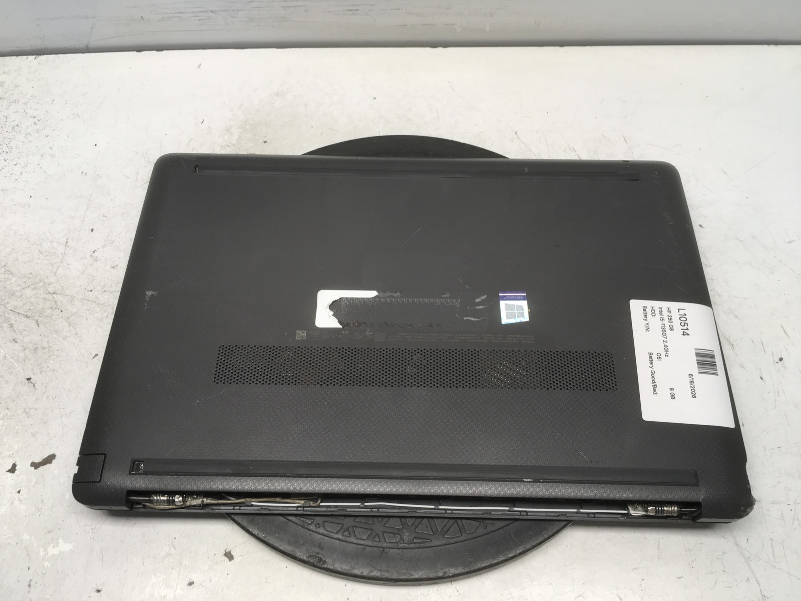 HP 250 G8 Intel i5-1135G7 2.4GHz 8 GB NO HDD No Batt