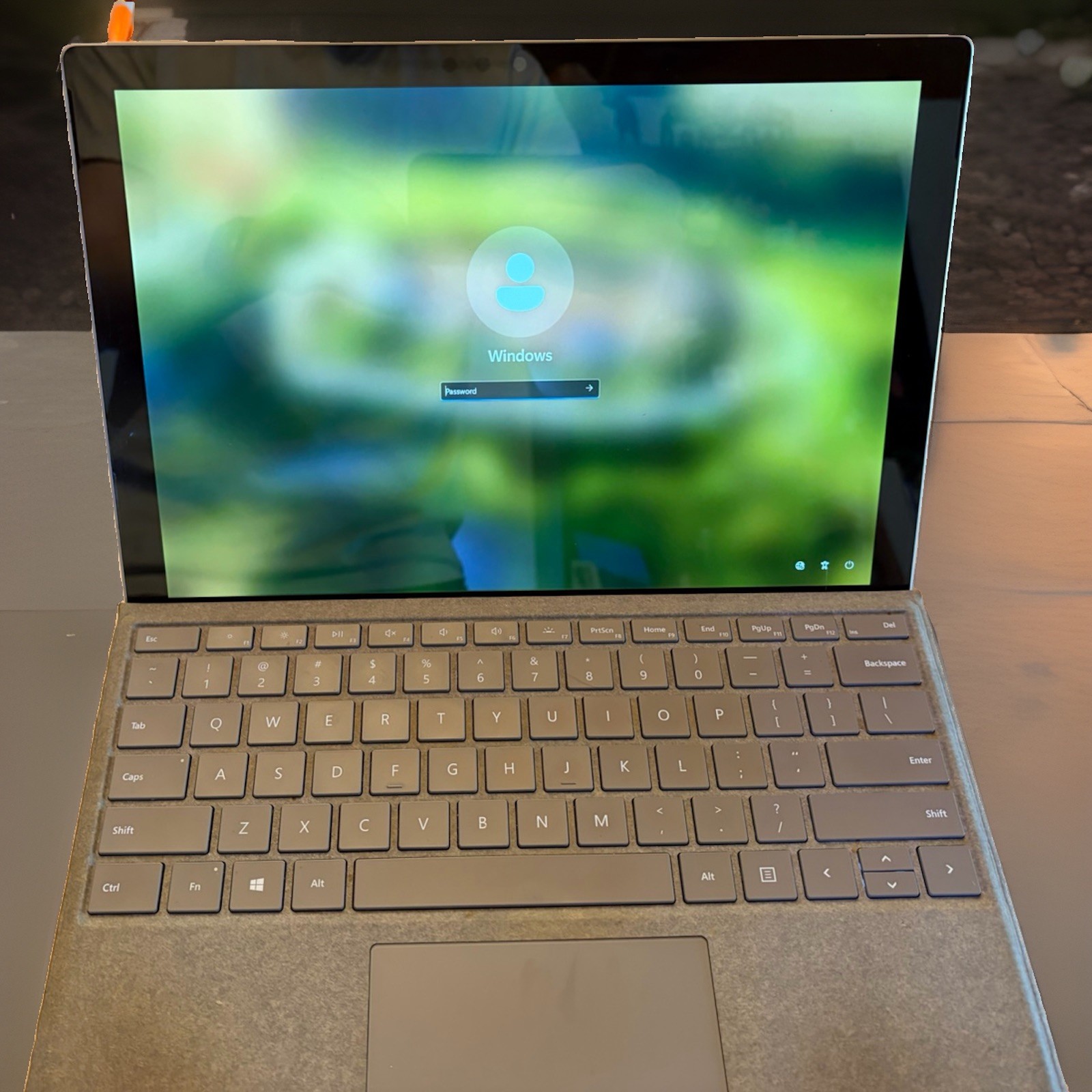 Microsoft Surface Pro 5 12.3″ 2-in-1 Intel Core 8GB 128GB SSD