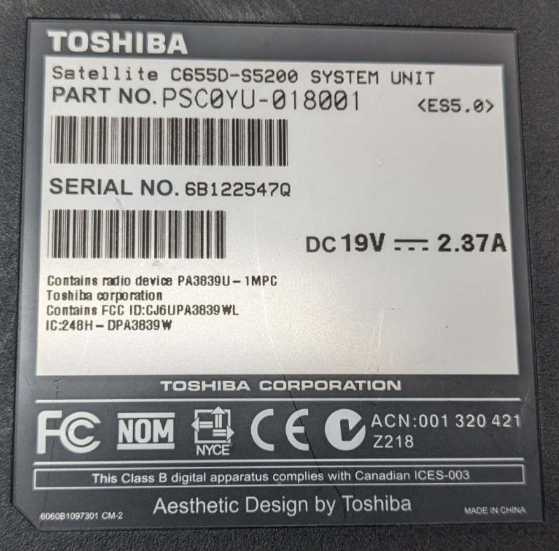 Toshiba Satellite C655D-S5200 AMD C-50 1GHz 2 GB NO HDD/Batt