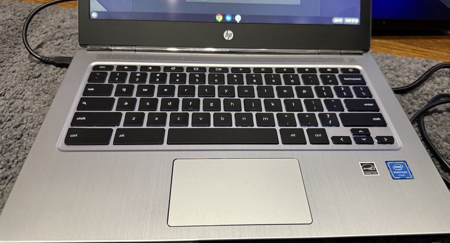 HP Chromebook 13 G1 13.3 In, Intel Core M5-6y57, 8GB RAM, chrome book only!