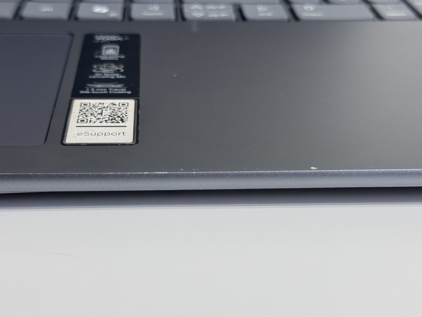 Lenovo Yoga 7i 2-in-1 16″ 2K Touch Laptop Ultra 7 256V 16GB RAM 1TB SSD READ