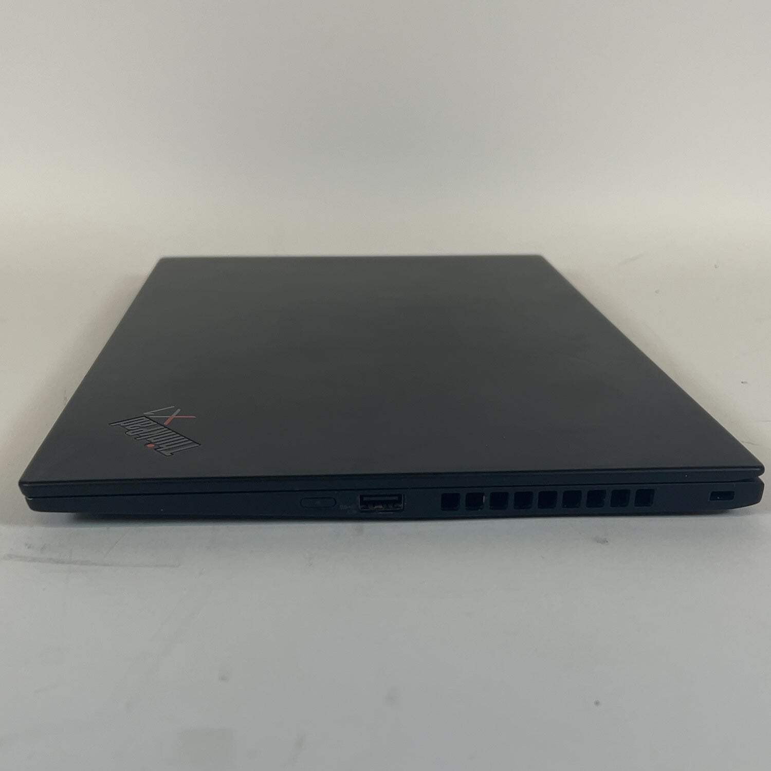 Lenovo ThinkPad X1 Carbon Gen 7 14″ i5-10210U 1.6GHz 8GB RAM 256GB SSD