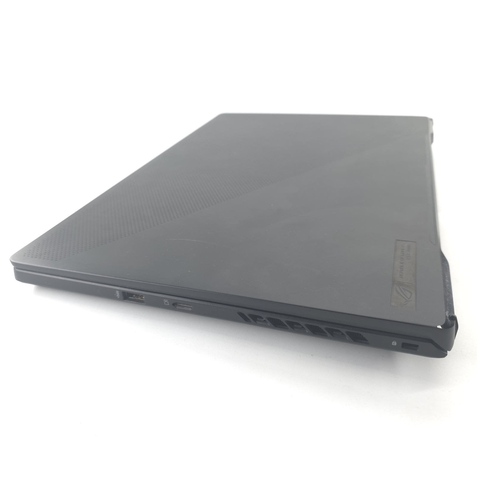 ASUS ROG Zephyrus M16 1TB SSD 2.5GHz Intel i9-11900H 16GB RTX 3060, SCREEN DAM.