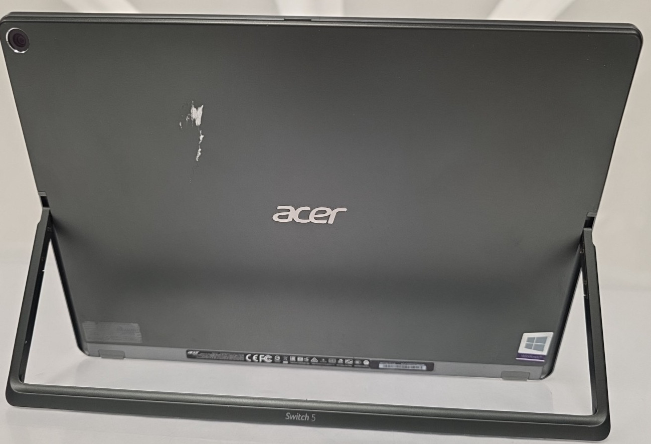 Acer Switch 5| Intel Core i3-7130U| 4GB RAM| 128GB SSD| WIN 10 PRO #1