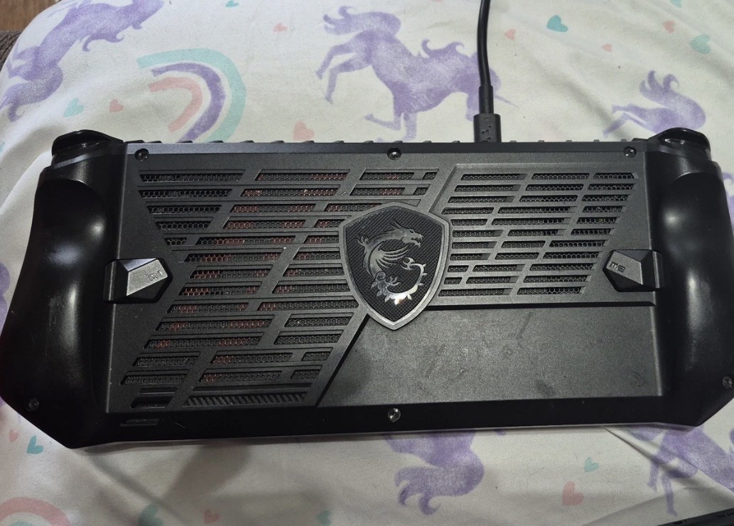 MSI Claw Ultra 7-155H PC 7″ Gaming Handheld 120Hz 16GB RAM 512GB with Charger