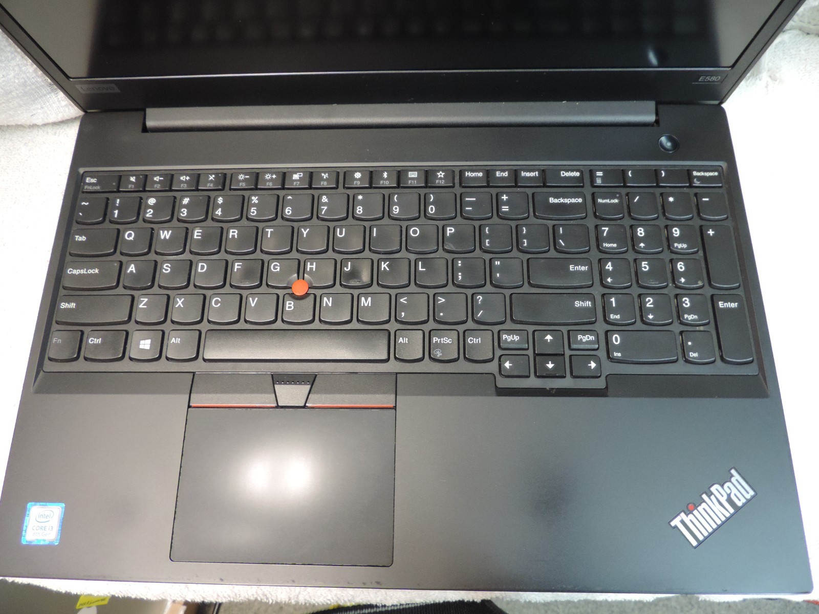 LENOVO THINKPAD E580 | INTEL i3-8130U memory 8GB No HD 15.6 in.