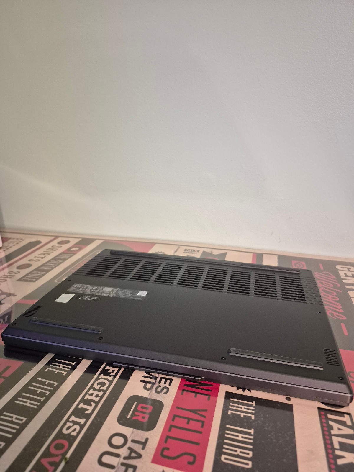 Lenovo Legion Slim 5 Gen 8 16″ 165Hz QHD+ Ryzen 7 7840HS 32GB 2TB RTX 4060