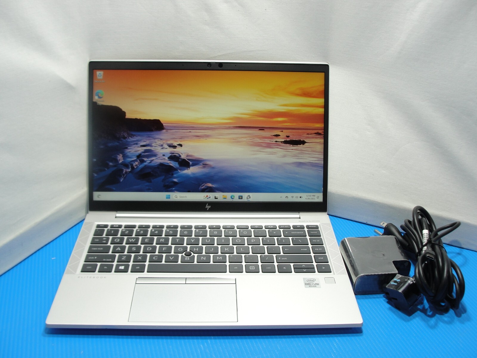 HP EliteBook 840 G7 14”FHD Intel Core i7-10610U 1.8GHz 16GB 256GB SSD+ Charger